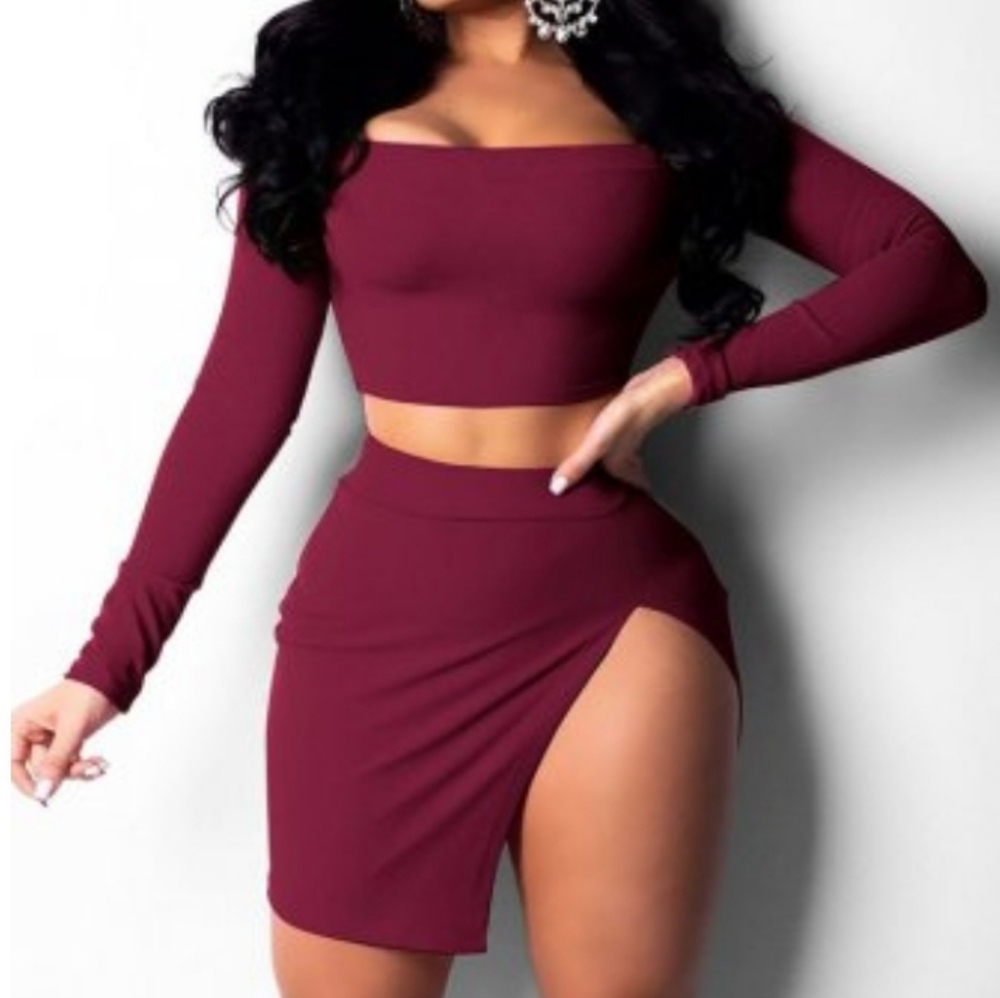 OFF THE SHOULDER SKIRT